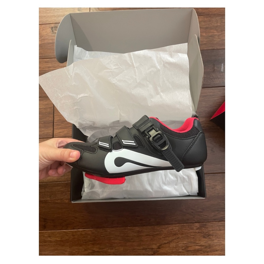 Peloton Unisex Cycling Shoes — Never Worn